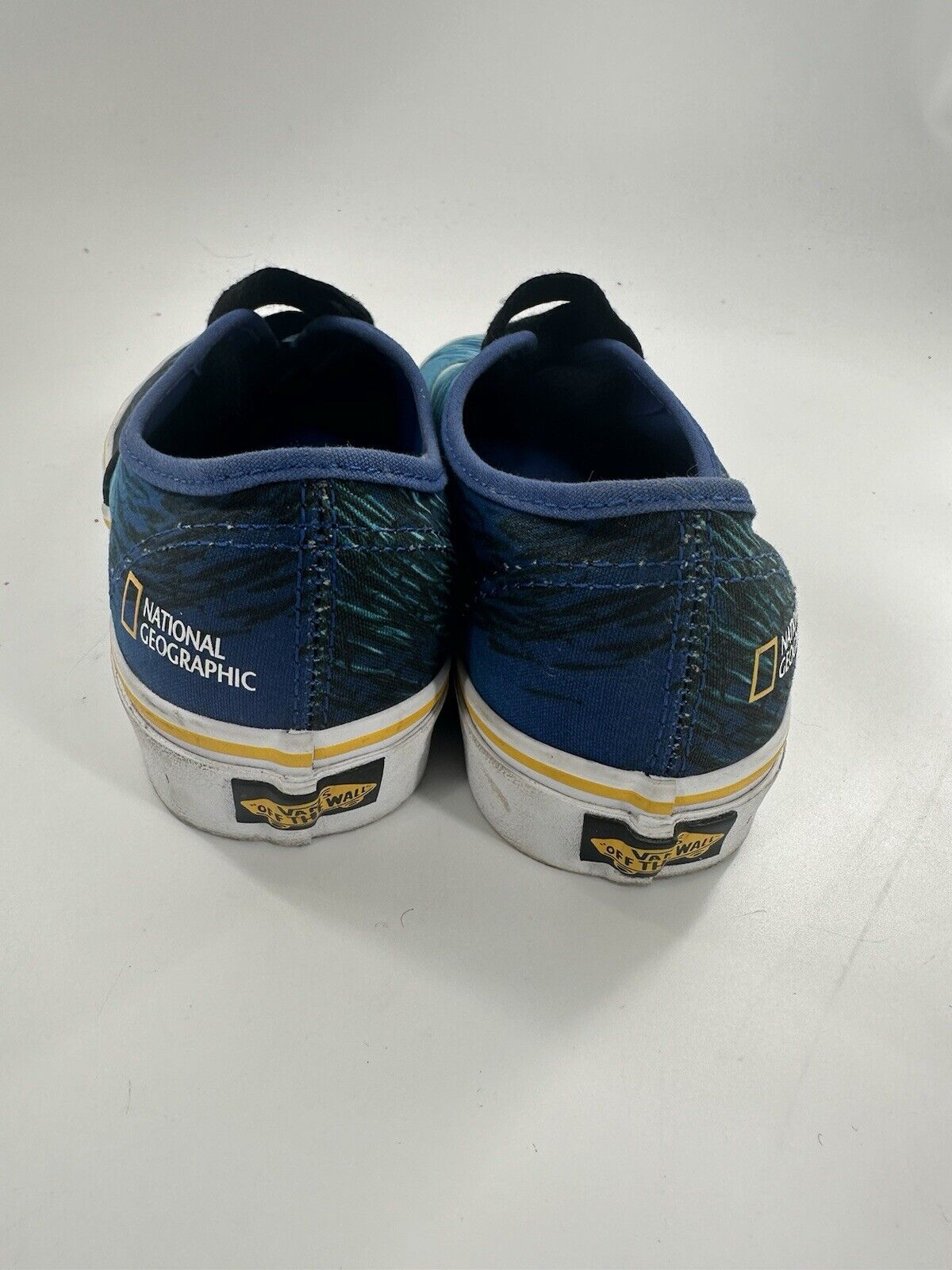 VANS Authentic x National Geographic Ocean 2020