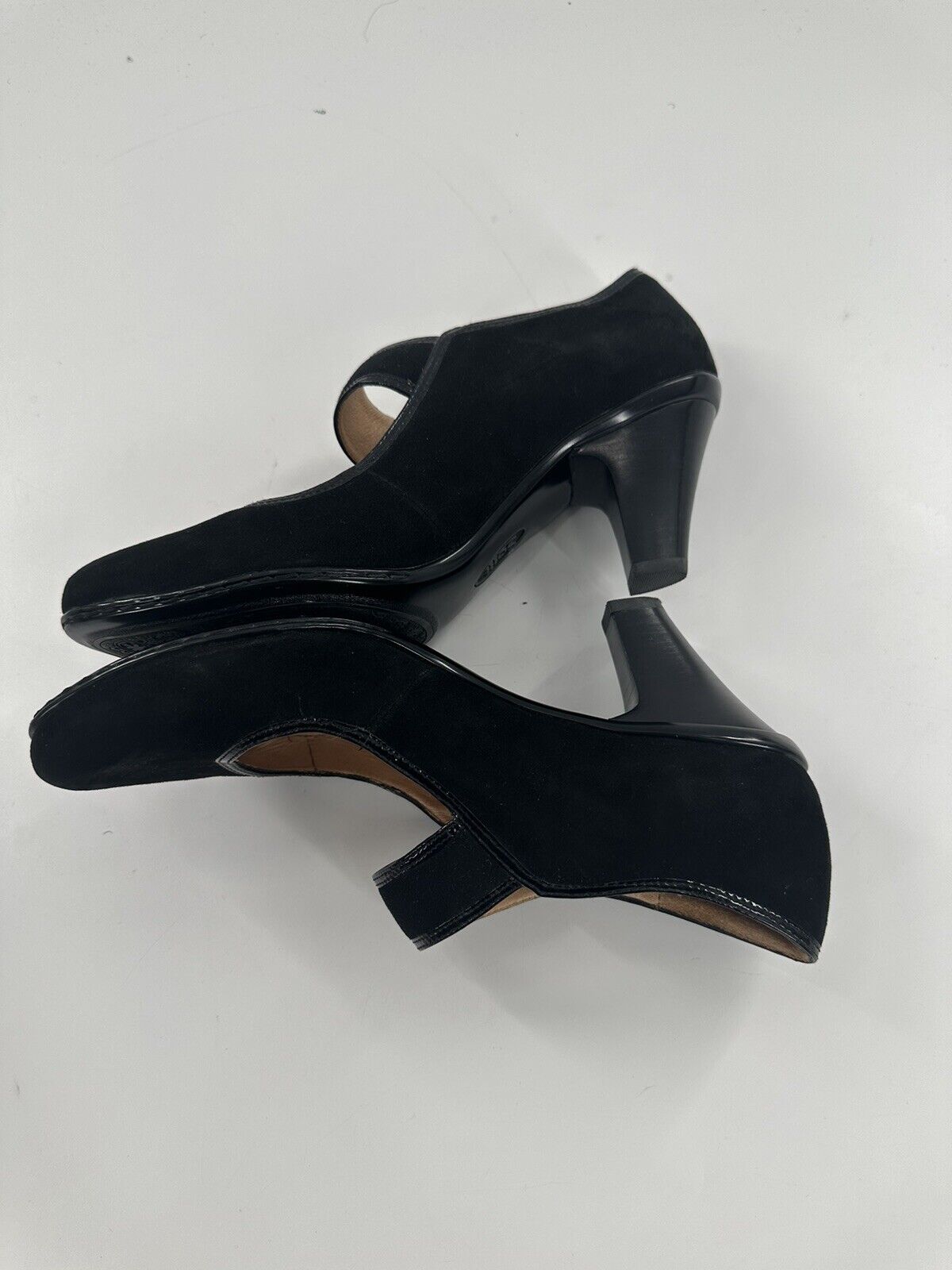 SOFFT MARY JANES SUEDE BLACK PUMPS HEELS SIZE 8.5