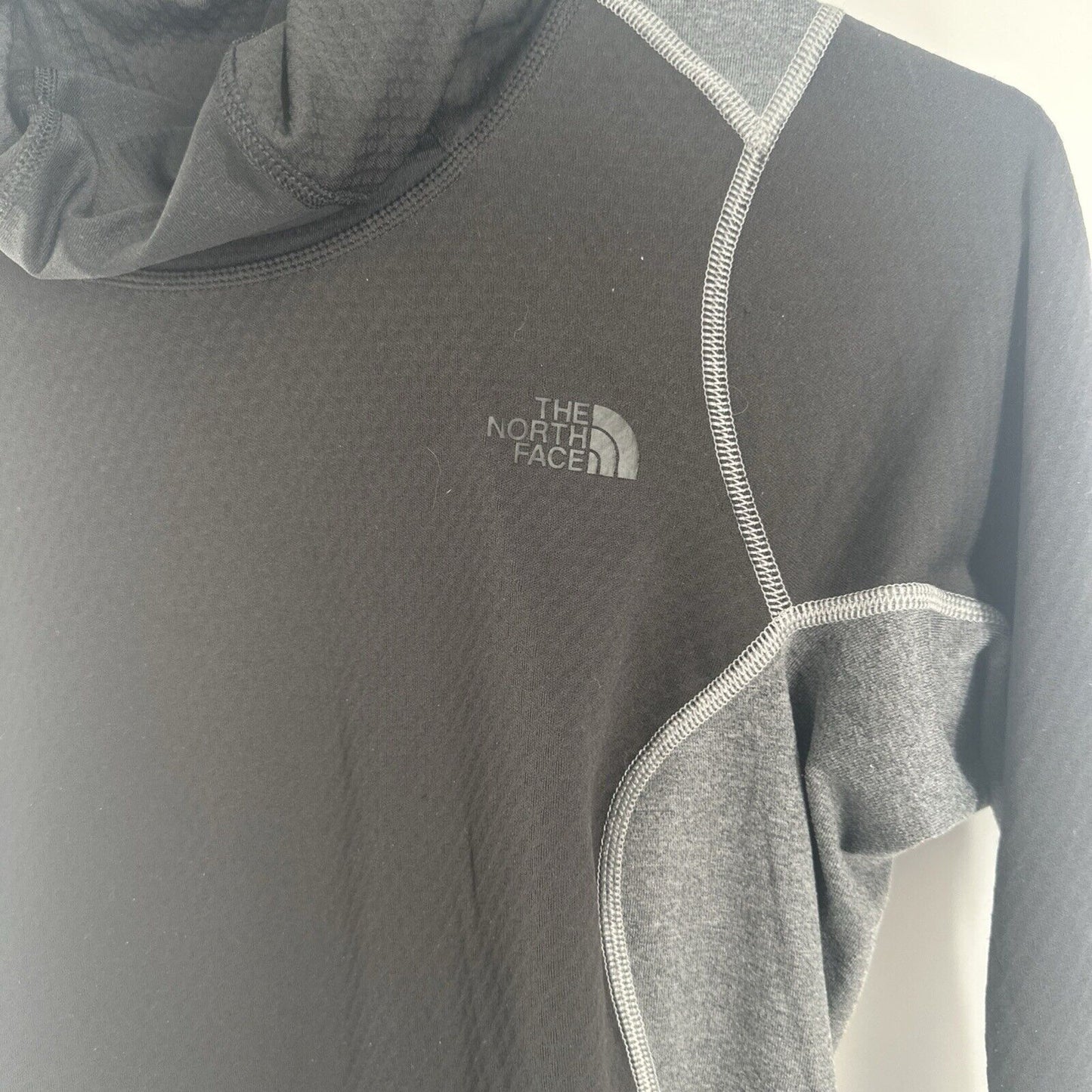 Women's North Face Black /Gray Activewear Turtle Neck Top Sz S/P