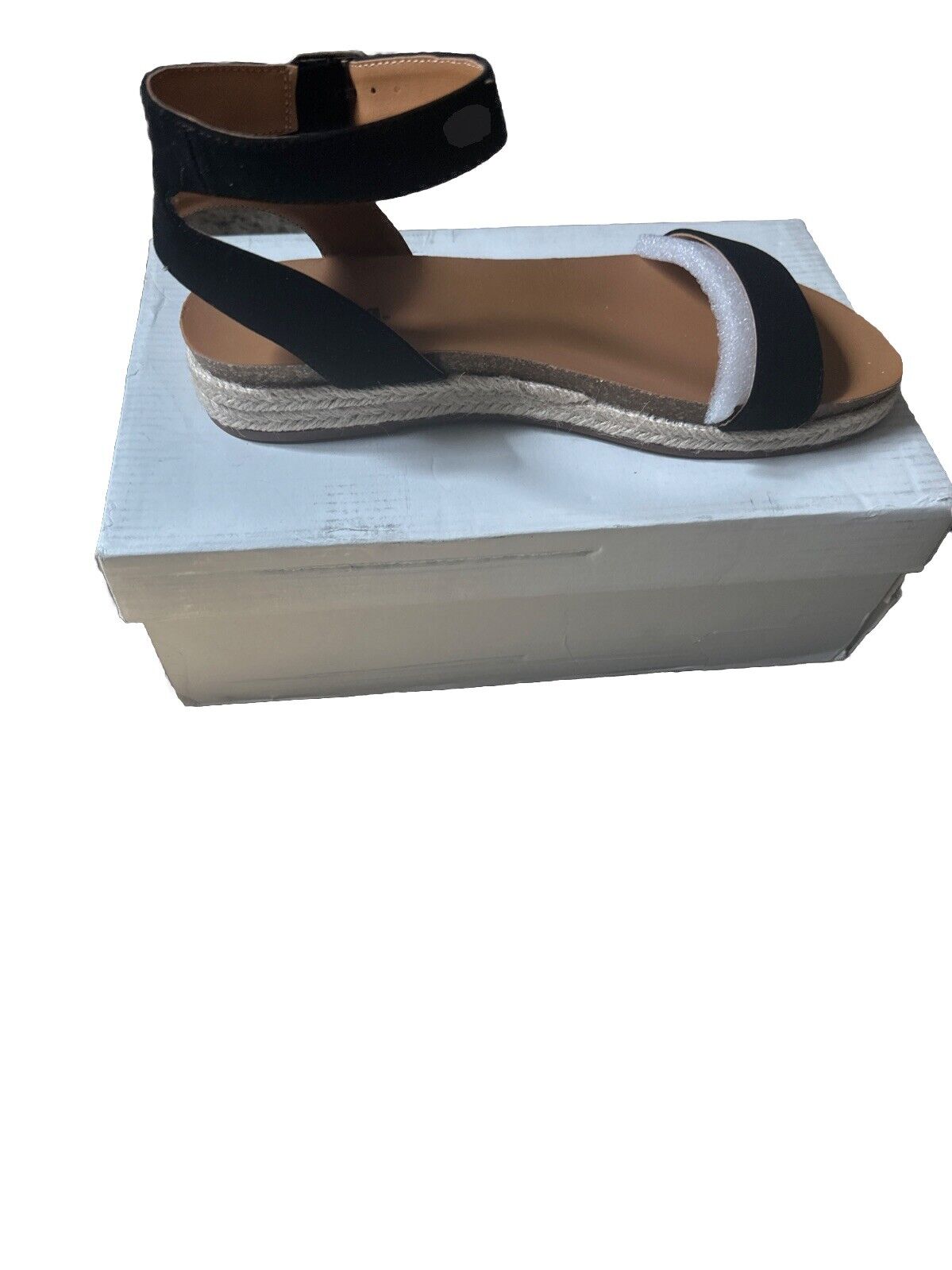 Soda Shoes Size 9 Women’s Ankle Strap Sandals