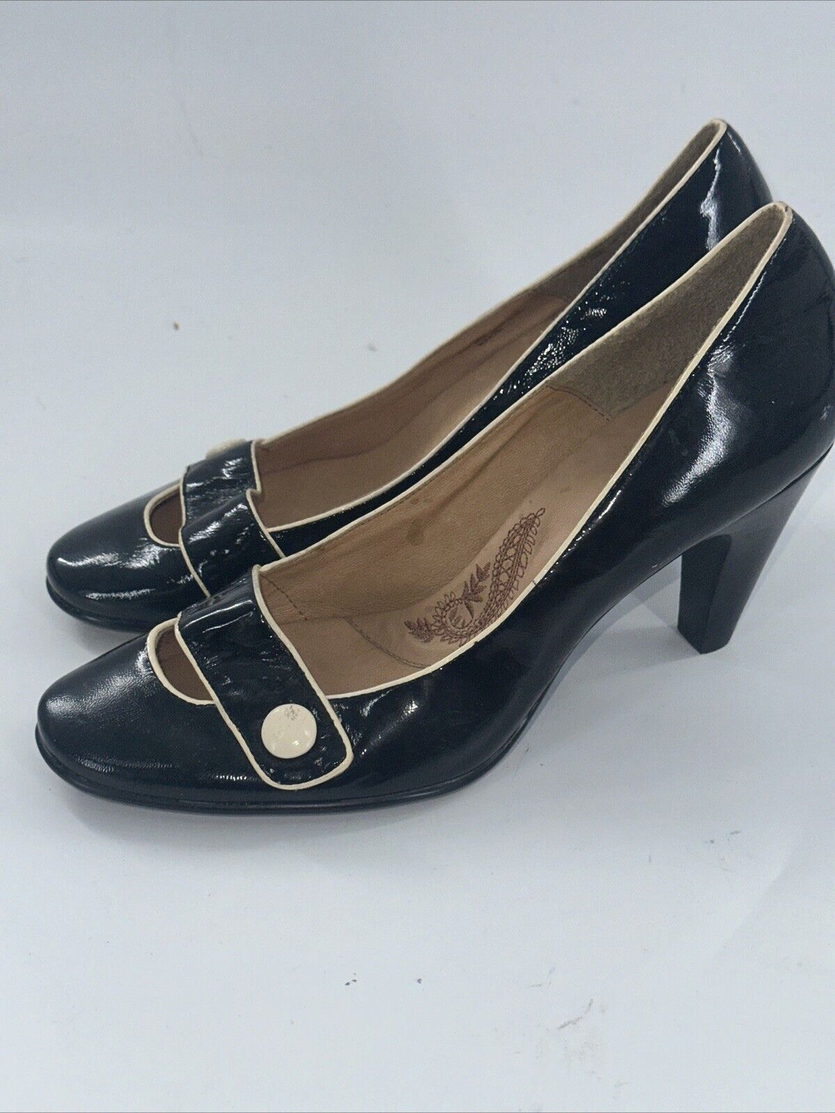 Sofft  Magnolia Pump Shoe Womens Size 8.5