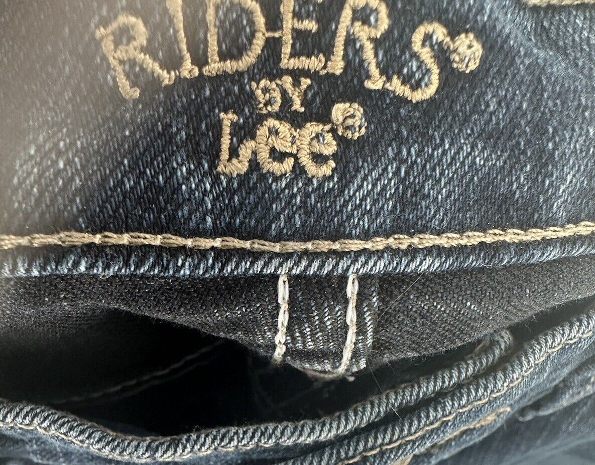 Riders by Lee Jeans Womens sz 6M (Inseam 30 waist 26)