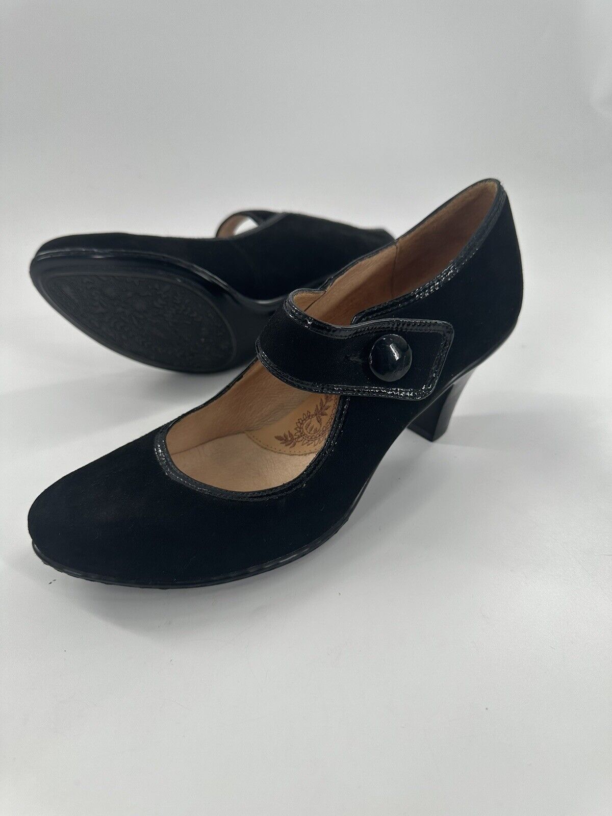 SOFFT MARY JANES SUEDE BLACK PUMPS HEELS SIZE 8.5