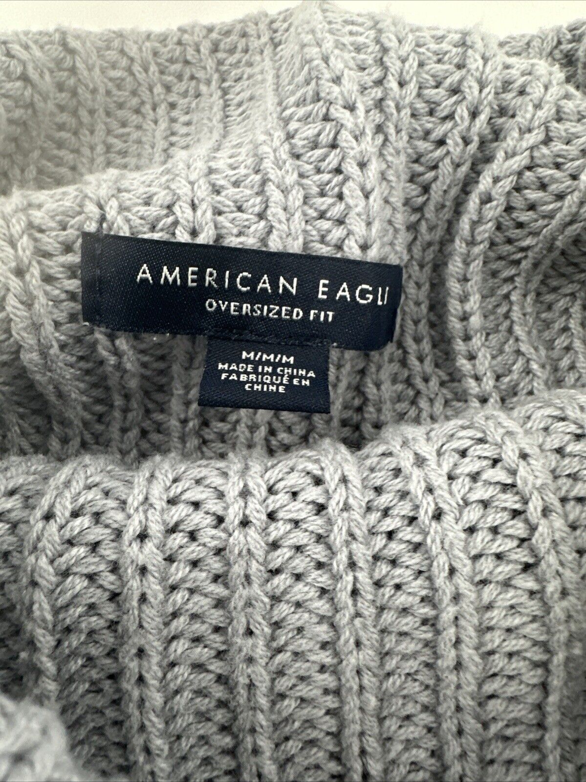 AMERICAN EAGLE OVER SIZE FIT SWEATER SIZE M MOCK NECK